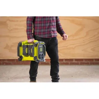Акумулаторен инверторен генератор RYOBI RY36BI1800A-0 + 4 бр. батерии RY36B80B/ 36V/ 4x8Ah Акумулаторен инверторен генератор RYOBI RY36BI1800A-0 + 4 бр. батерии RY36B80B/ 36V/ 4x8Ah