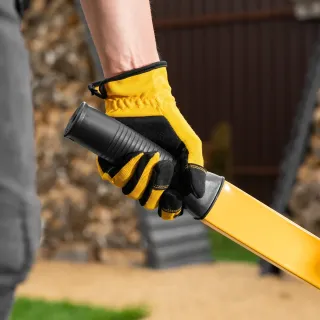 Подсилената строителна количка Denzel 6900077/ 250 кг