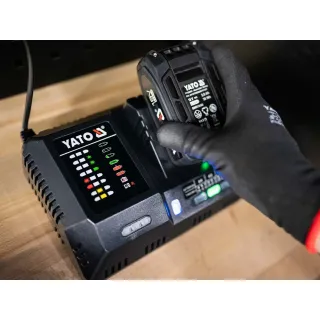 Бързо зарядно устройство Yato YT-828502/ 18V/ 2.5A Бързо зарядно устройство Yato YT-828502/ 18V/ 2.5A