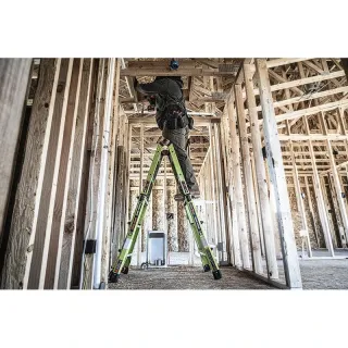 Професионална двураменна стълба Little Giant DARK HORSE 2.0 M17 Fiberglass/ 150кг