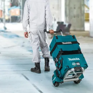 Зарядна станция за 8 батерии Makita BCC01/ 40 V/18 V