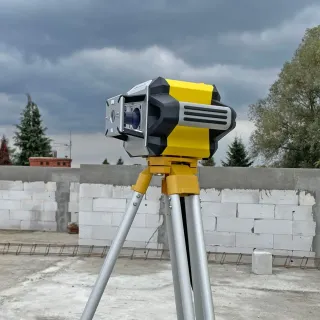 Ротационен лазер с лазерна рейка и статив с повдигаща глава Nivel System NL740R DIGITAL + LS-24 + SJJ32/ 700 м