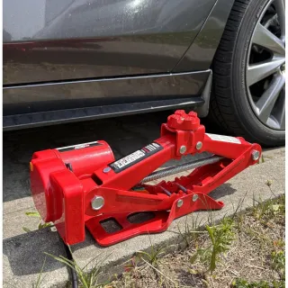 Електрически ножичен крик AWTools ES3/ 100W/ 3 т Електрически ножичен крик AWTools ES3/ 100W/ 3 т