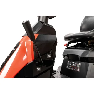 Тракторна косачка Cedrus C-TRAC-65HC/ 7 к.с. Тракторна косачка Cedrus C-TRAC-65HC/ 7 к.с.