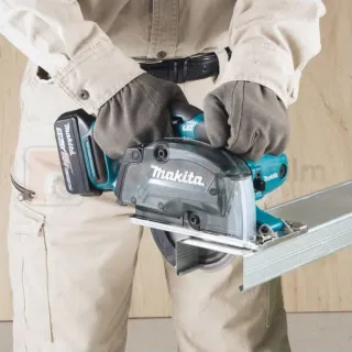 Акумулаторен ръчен циркуляр Makita DCS552Z/ 18V