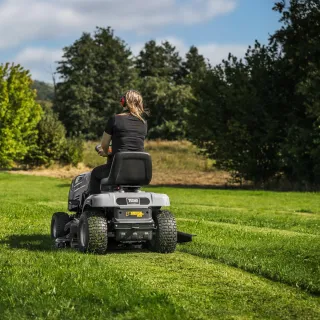 Тракторна косачка TEXAS Premium TTS108H/ 7,8 kW/ 108 см