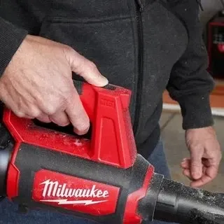 Акумулаторна въздуходувка Milwaukee M12BBL-0/ 12V