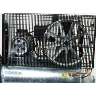 Бутален маслен компресор ELMAG MEISTER-Z galvanised 520/10/50 D/ 400V/ 2.2 kW/ 50 л