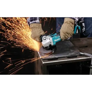 Комплект акумулаторни ъглошлайф, перфоратор и винтоверт Makita DLX3223TJ/ 18V/ 2x5Ah Комплект акумулаторни ъглошлайф, перфоратор и винтоверт Makita DLX3223TJ/ 18V/ 2x5Ah