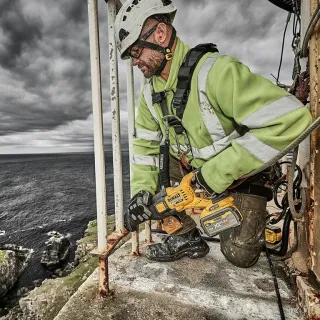 Акумулаторен саблен трион DEWALT DCS389X2-QW/54/18V/ 3/9 Ah