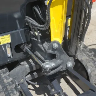 Верижен мини багер с чупеща стрела и кабина Cimex CHE12RS-CAB-SB/ 11.6 к.с.