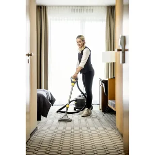 Акумулаторен спрей-екстрактор с дюза за тапицерия Karcher Puzzi 9/1 Bp Adv/ 36V