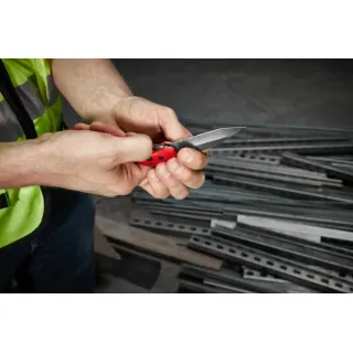 Сгъваем нож Milwaukee FASTBACK 5 в 1 4932492454