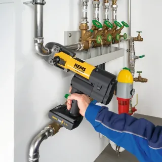 Акумулаторна радиална преса за кримпване на пресфитинги REMS Akku-Press E ACC/ 22V/ 2.5 Ah Акумулаторна радиална преса за кримпване на пресфитинги REMS Akku-Press E ACC/ 22V/ 2.5 Ah
