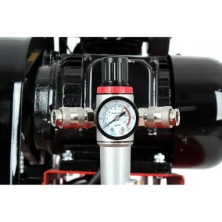 Маслен компресор KraftDele KD1477/ 4.1 kW / 5.2 к.с. 400V