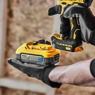Акумулаторен винтоверт DeWALT DCD800H2T/ 18 V/ 2x5 Ah/ 90 Nm