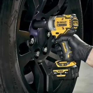 Акумулаторен ударен гайковерт DeWALT DCF903P1-QW/ 12V/ 2x5Ah