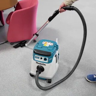 Акумулаторна прахосмукачка за сухо почистване Makita DVC156LZ/ 18V+18V