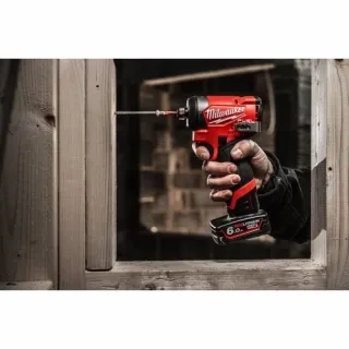 Акумулаторен гайковерт MIlwaukee M12FID2-0/ 12V