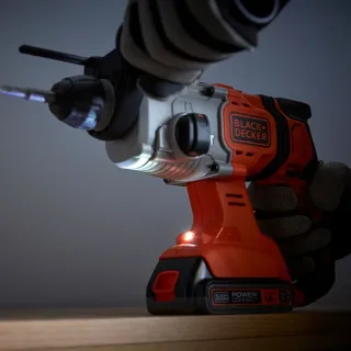 Акумулаторен перфоратор Black and Decker BCD900E2K/ 18 V/ 2х2.5Ah Акумулаторен перфоратор Black and Decker BCD900E2K/ 18 V/ 2х2.5Ah