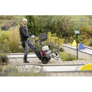 Професионална водоструйка бензинова Karcher HD 7/15 G