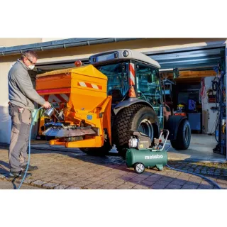 Маслен компресор за въздух METABO BASIC 250-50/ 1500W/ 50 л