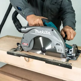 Акумулаторен циркуляр Makita HS011GZ XGT/ 40V Акумулаторен циркуляр Makita HS011GZ XGT/ 40V