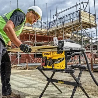 Настолен циркуляр DeWALT DWE7485-QS/ 1850W Настолен циркуляр DeWALT DWE7485-QS/ 1850W