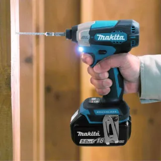 Акумулаторен ударен винтоверт Makita DTD157Z/ 18V