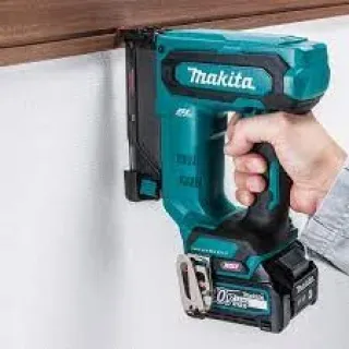 Aкумулаторен такер за пирони Makita PT001GZ XGT/ 40V