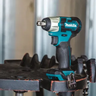 Акумулаторен ударен гайковерт Makita TW161DZ/ 12V