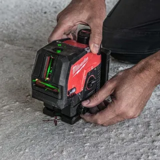 Лазерен нивелир Milwaukee M12 CLLP-301C/ 12V/ 3Ah