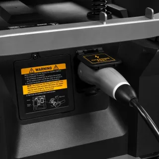 Акумулаторна тракторна косачка Texas Epsilon R9600Li/ 27.6 Ah/ 72V / 96 см