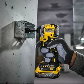 Акумулаторен ударен винтоверт DeWALT DCF850E1T-QW/ 18V/ 1.7 Ah