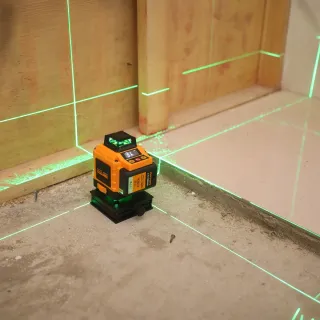 Лазерен нивелир с тринога ROTOR 4D E4DT-DB-M/ до 25 м