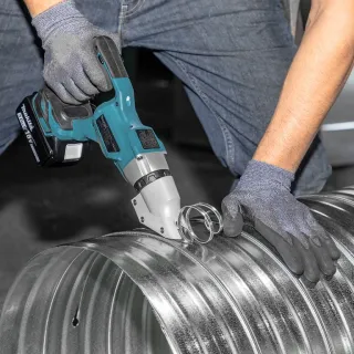 Акумулаторна ножица за метал Makita DJS200Z LXT/ 18V