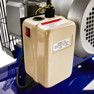 Маслен компресор за въздух KraftDele KD4061/ 5.5 kW / 7.5 к.с. Маслен компресор за въздух KraftDele KD4061/ 5.5 kW / 7.5 к.с.