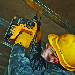 Комплект акумулаторни перфоратор и винтоверт DeWALT DCK273M2T/ 18V/ 2x4Ah