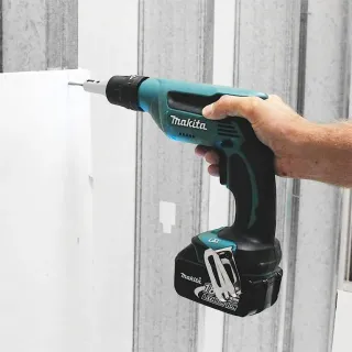 Акумулаторен винтоверт Makita DFS451Z / 18V