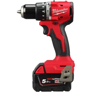 Акумулаторна ударна бормашина Milwaukee M18 BLPDRC-502C/ 18V/ 2x5Ah