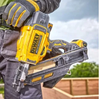 Акумулаторен такер Dewalt DCN930N/ 18V