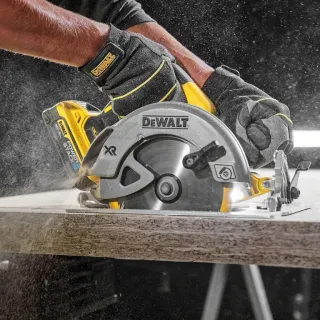 Акумулаторен циркуляр DeWALT DCS570H2T-QW/ 18V/ 2x5Ah