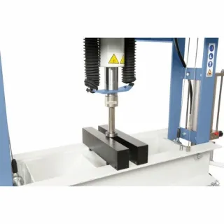 Пневматична преса BERNARDO PWK 45 F Пневматична преса BERNARDO PWK 45 F