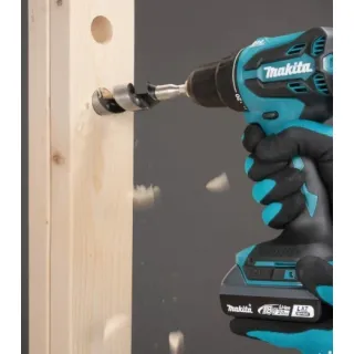 Комплект акумулаторни винтоверти Makita DLX2580V01/ 18 V/ 2x2 Ah Комплект акумулаторни винтоверти Makita DLX2580V01/ 18 V/ 2x2 Ah