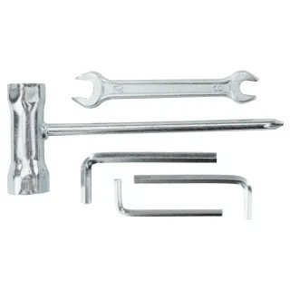 Бензинов свредел + 3 бр. свредла RED TECHNIC RTSWG0106/ 6 к.с.