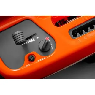 Трактор райдер за косене Husqvarna R 214C/ 8.4 kW/ 11.26 к.с.