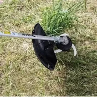 Акумулаторен тример Makita UR016GZ/ 40V/ XGT