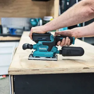 Акумулаторен виброшлайф Makita DBO381ZU/ 18 V