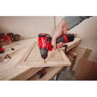 Комплект акумулаторни машини +  аксесоари MIlwaukee M12FPP4A2-423B / 12V set