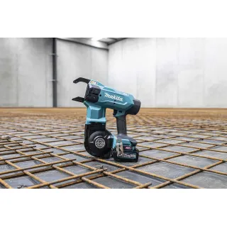 Акумулаторна машина за връзване на арматура Makita TR001GZ/ 40V